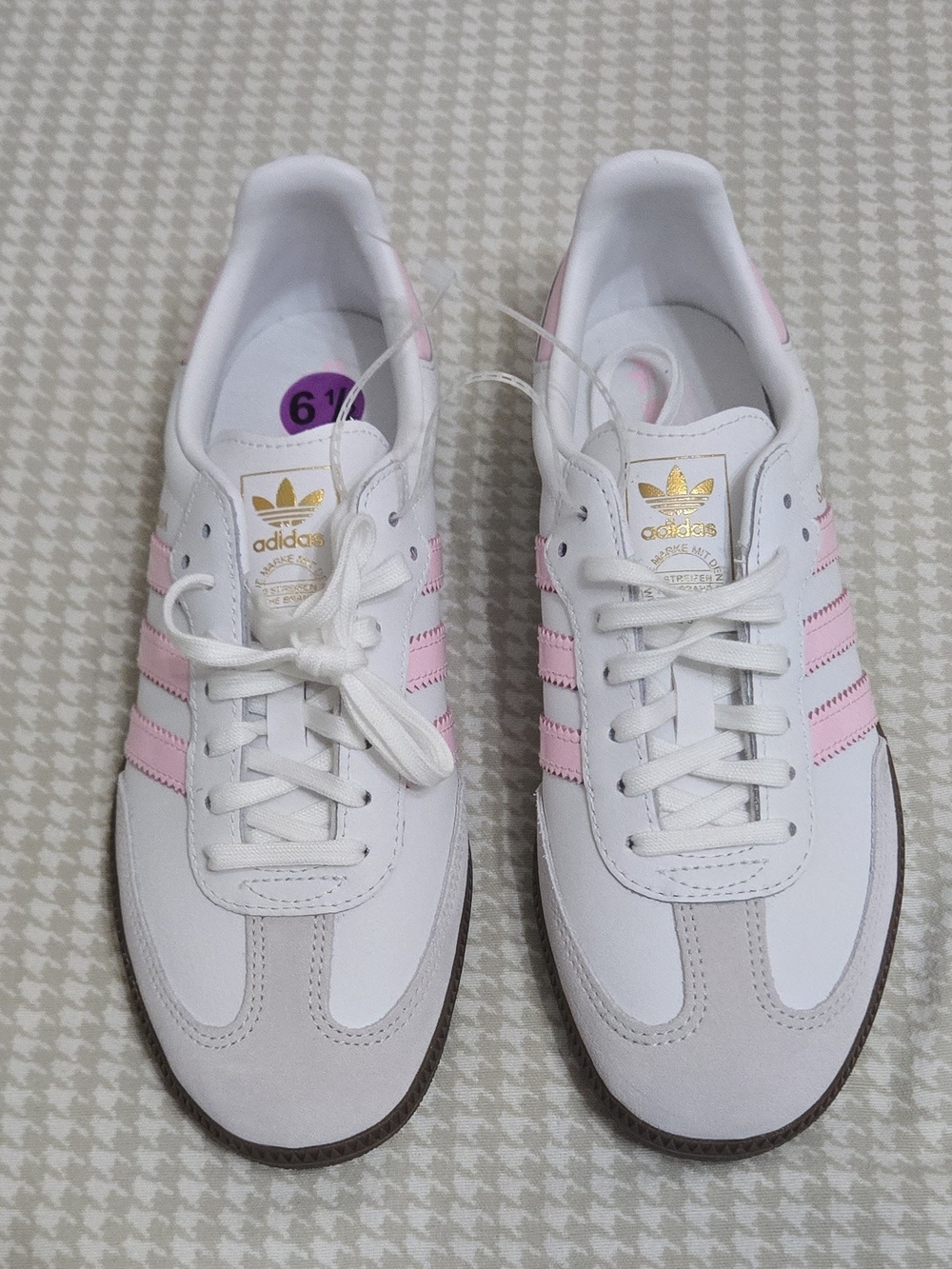 adidas Women's White Sneakers with Light Pink Stripes and Gold Logo
